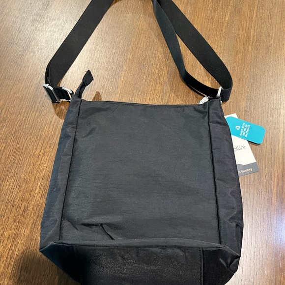 Baggallini Handbags - Baggallini Bag